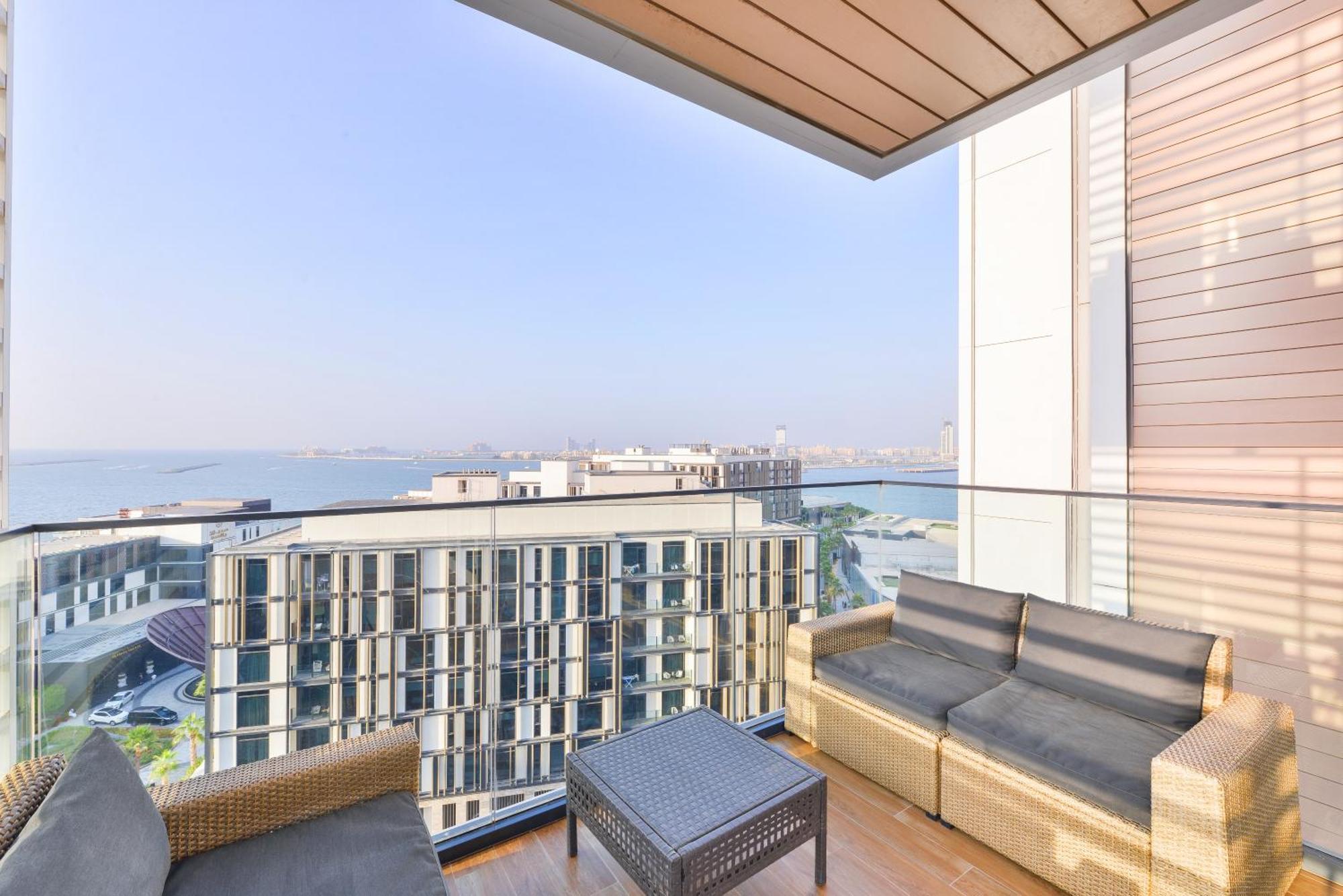Premium 2+ 1 Bedroom Condo In The Heart Of Bluewaters Island Дубай Экстерьер фото